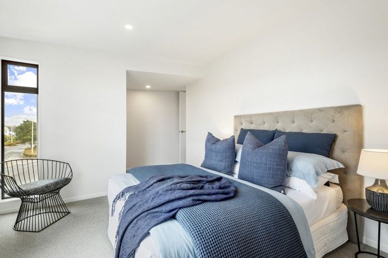 Photo of property in 83 Bearing Parade, Long Bay, Auckland, 0630