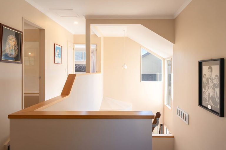 Photo of property in 2 Sandybrow, Churton Park, Wellington, 6037