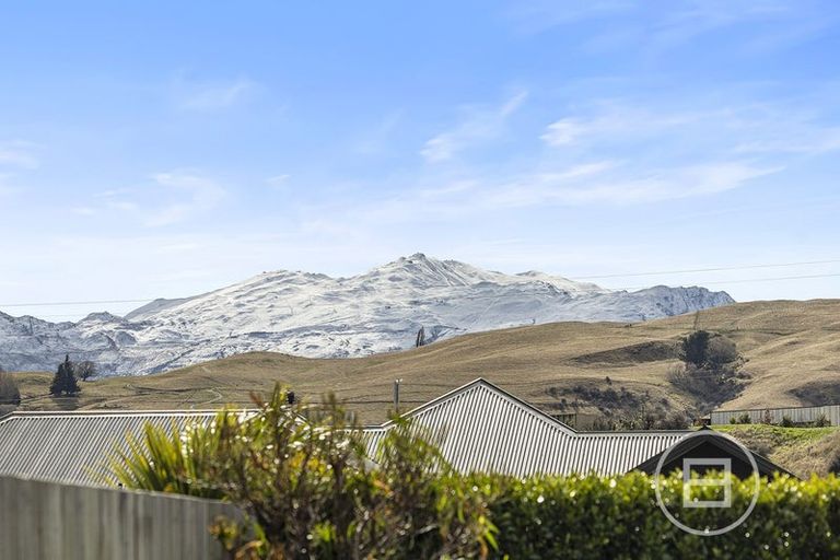Photo of property in 12 Violet Way, Lower Shotover, Queenstown, 9304