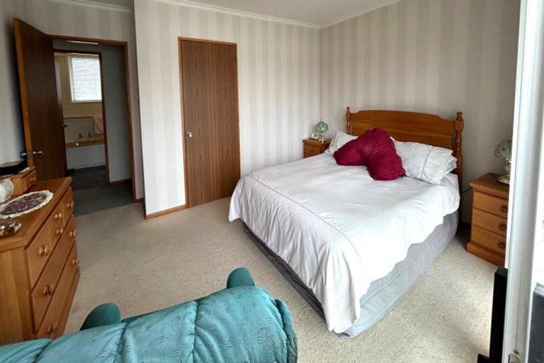 Photo of property in 26 Burn Street, Holmes Hill, Oamaru, 9401