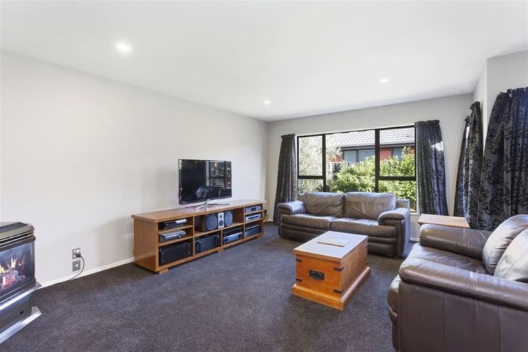 Photo of property in 15 Jocelyn Street, Casebrook, Christchurch, 8051