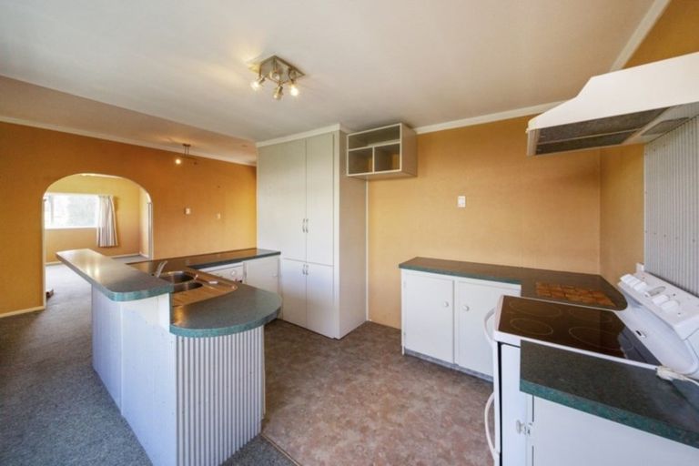 Photo of property in 126 Miranda Street, Stratford, 4332