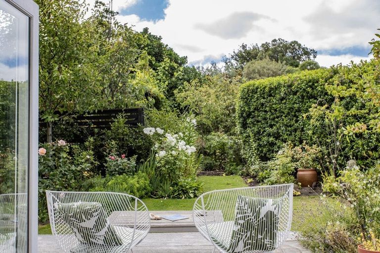 Photo of property in 2 Heberden Avenue, Sumner, Christchurch, 8081