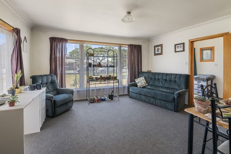 Photo of property in 147 Queen Street West, Levin, 5510