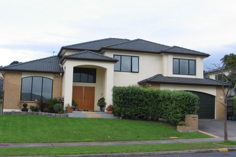 Photo of property in 30 Delmont Close, East Tamaki Heights, Auckland, 2016