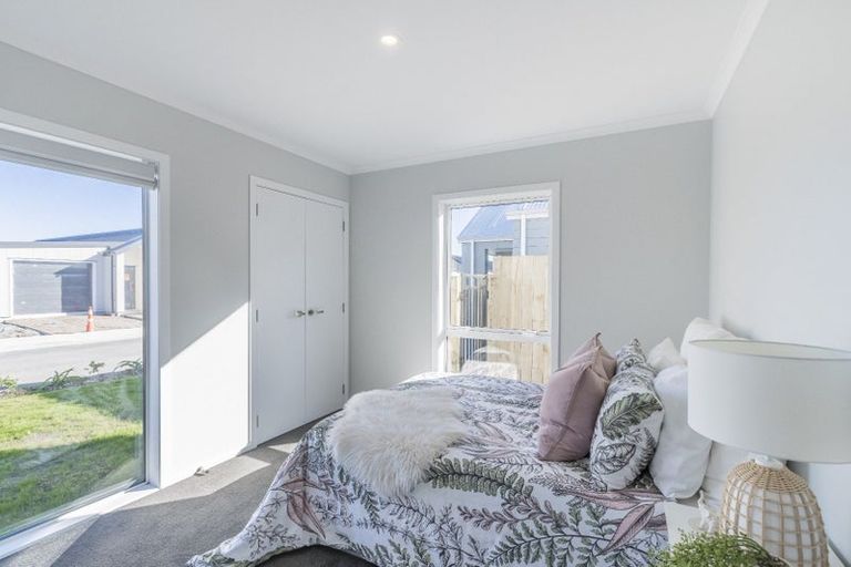 Photo of property in 20 Koru Loop, Paraparaumu, 5032