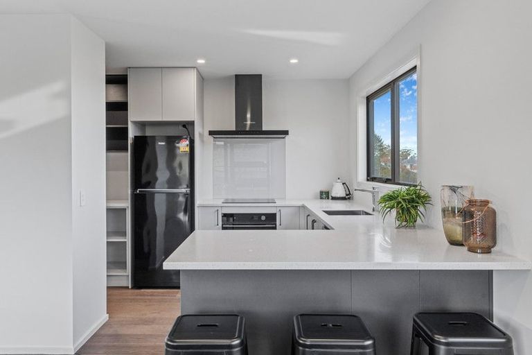 Photo of property in 22 Macleod Avenue, Halfway Bush, Dunedin, 9010