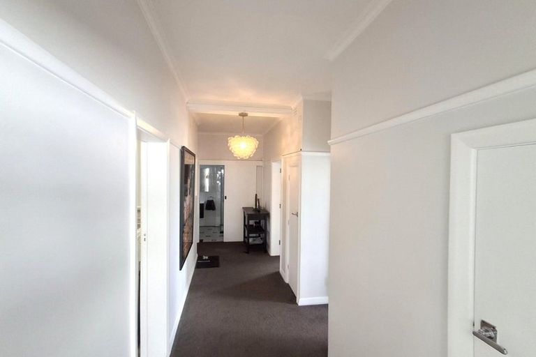 Photo of property in Nissen Court, 11f Hawker Street, Mount Victoria, Wellington, 6011