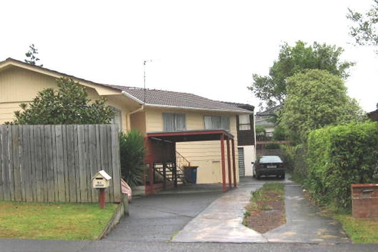 Photo of property in 2/51 Lavery Place, Sunnynook, Auckland, 0632