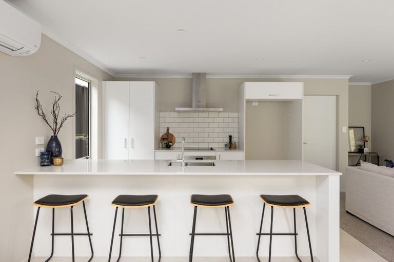 Photo of property in 309a Lakes Boulevard, Pyes Pa, Tauranga, 3112