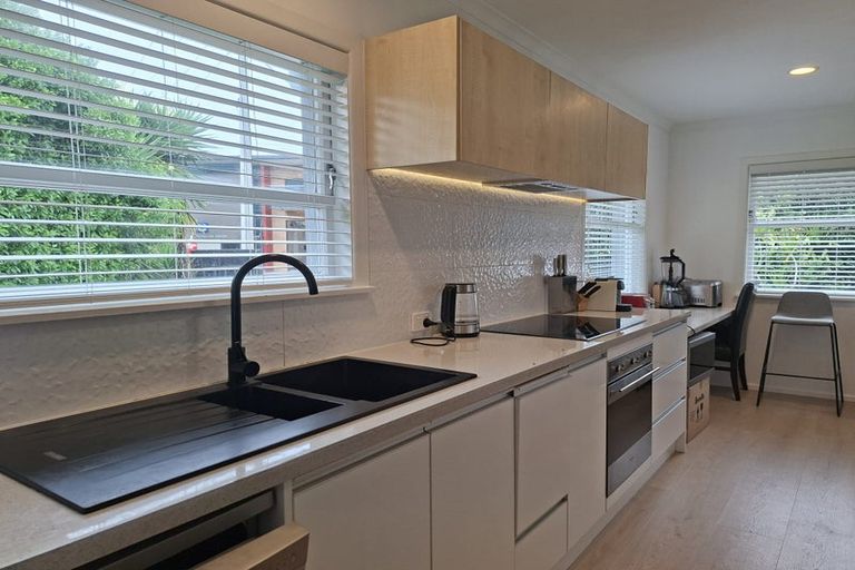 Photo of property in 5 Golf Road, Mount Maunganui, 3116