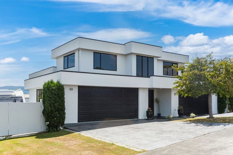 Photo of property in 20 The Masthead, Whitby, Porirua, 5024