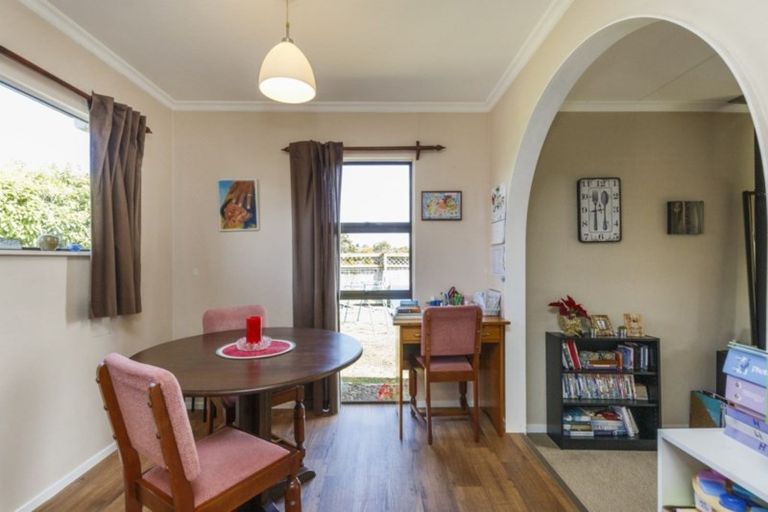 Photo of property in 11 Sandstrom Grove, Feilding, 4702