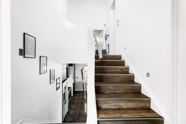 Photo of property in 7 Keiha Crescent, Massey, Auckland, 0614