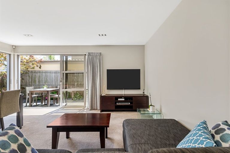 Photo of property in 4 Elderwood Lane, Edgeware, Christchurch, 8013