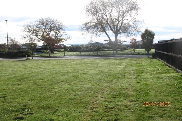 Photo of property in 24 Minerva Crescent, Woodend, 7610