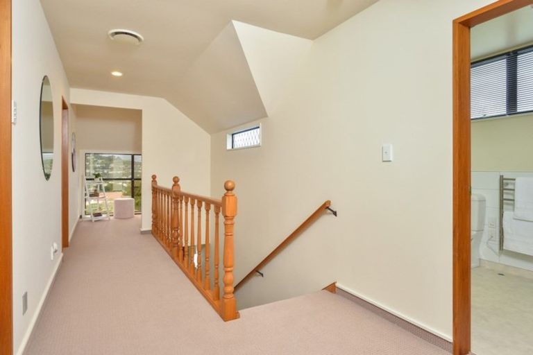Photo of property in 23 Homewood Avenue, Karori, Wellington, 6012