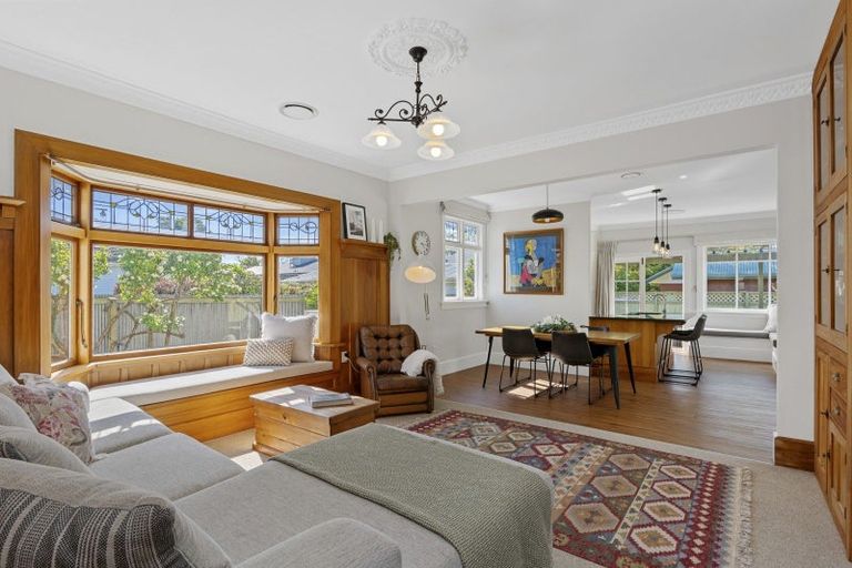 Photo of property in 173 Centaurus Road, Saint Martins, Christchurch, 8022