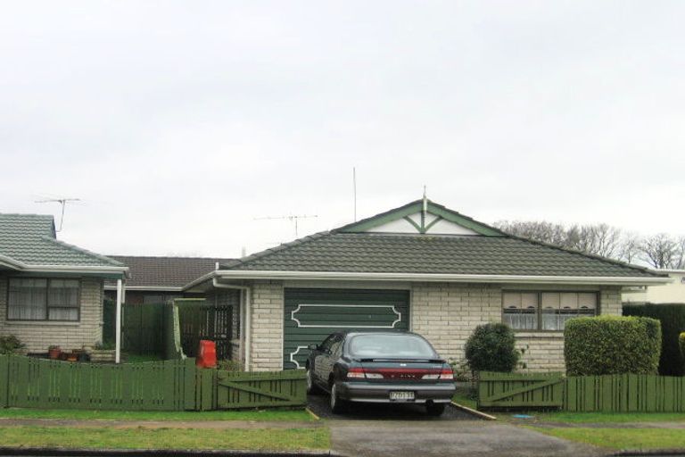 Photo of property in 4b Onslow Road, Papakura, 2110