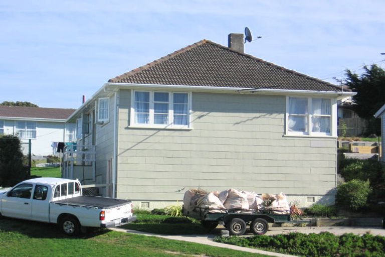 Photo of property in 120 Te Pene Avenue, Titahi Bay, Porirua, 5022
