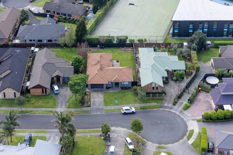 Photo of property in 17 Burgundy Court, Rototuna, Hamilton, 3210