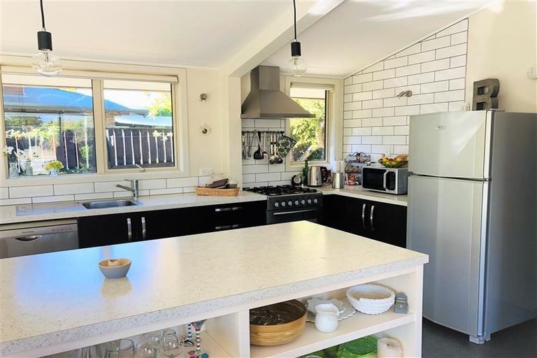 Photo of property in 21 Hunter Crescent, Wanaka, 9305