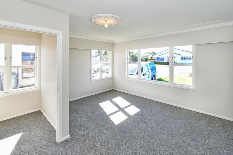 Photo of property in 1/72 Clevedon Road, Papakura, 2110