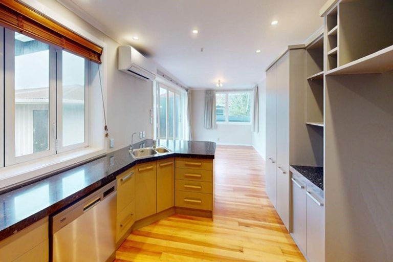 Photo of property in 7 Raglan Avenue, Cloverlea, Palmerston North, 4412