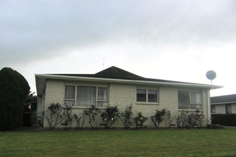 Photo of property in 32 Pencarrow Street, Highbury, Palmerston North, 4412