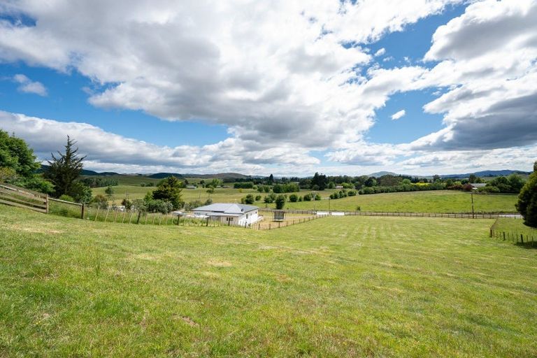 Photo of property in 8 Homewood Road, Waipawa, 4277