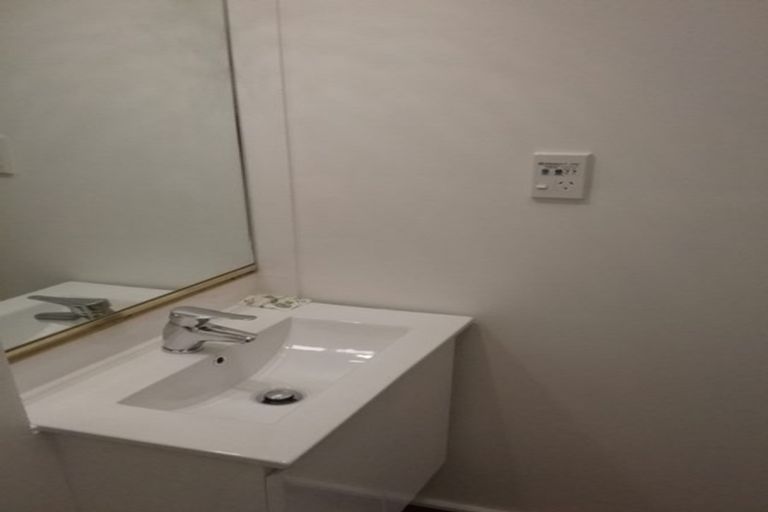 Photo of property in Carillion/the Knoll, 33 Thompson Street, Mount Cook, Wellington, 6011