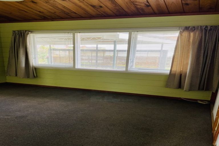 Photo of property in 32 Ingram Street, Papakura, 2110
