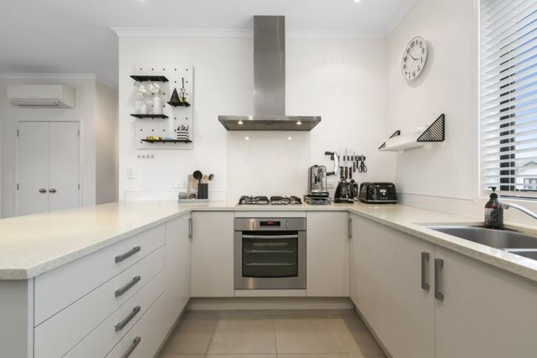 Photo of property in 82 Landing Drive, Pyes Pa, Tauranga, 3112