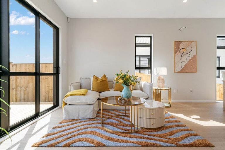 Photo of property in 73 Tributary Parade, Karaka, Papakura, 2113