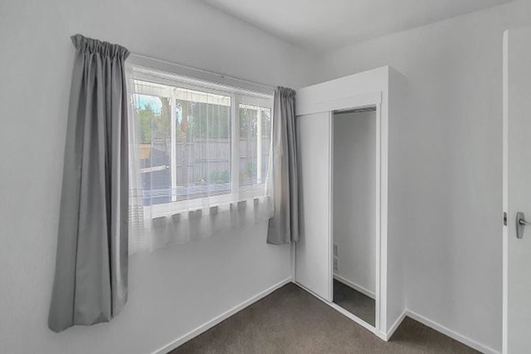 Photo of property in 176 Henderson Valley Road, Henderson, Auckland, 0612