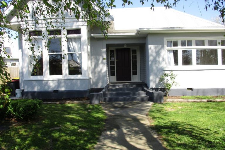 Photo of property in 26 Gresford Street, Edgeware, Christchurch, 8013