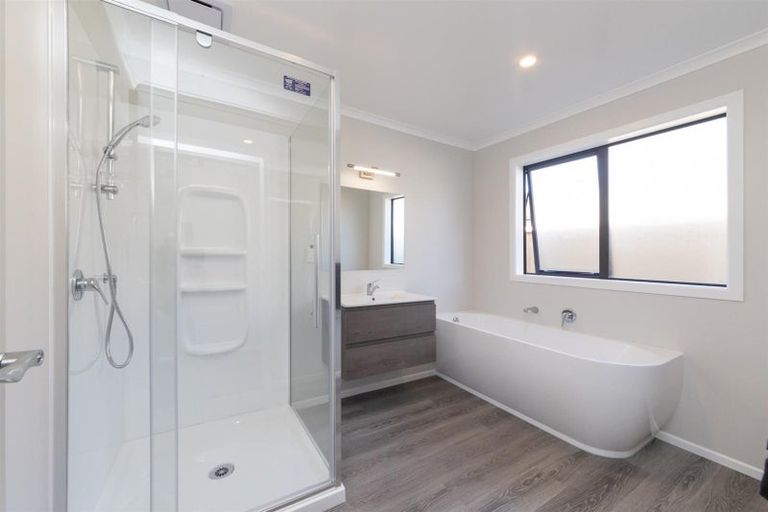 Photo of property in 10 Oldfield Lane, Marton, 4710