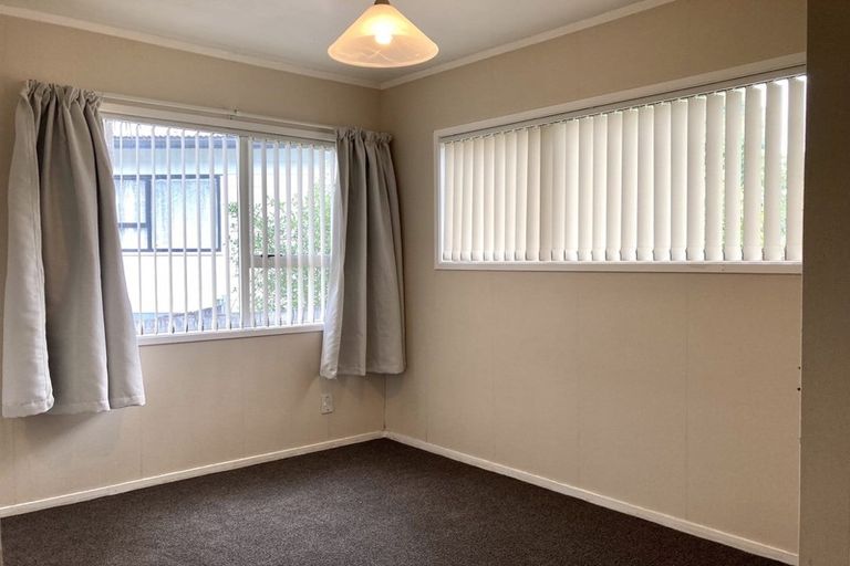 Photo of property in 67 Nui Mana Place, Te Atatu South, Auckland, 0610
