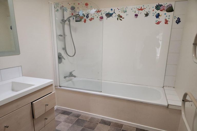 Photo of property in 82 Radley Street, Woolston, Christchurch, 8023