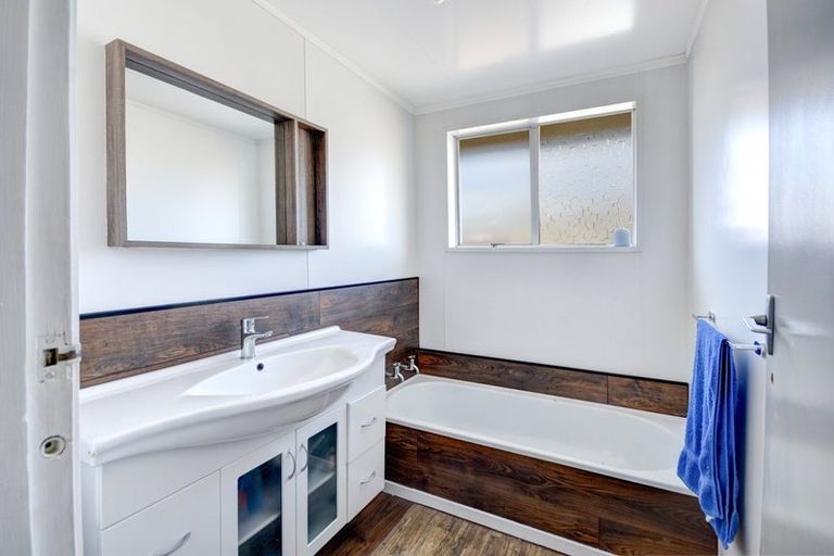 Photo of property in 1 Ashton Street, Mosgiel, 9024