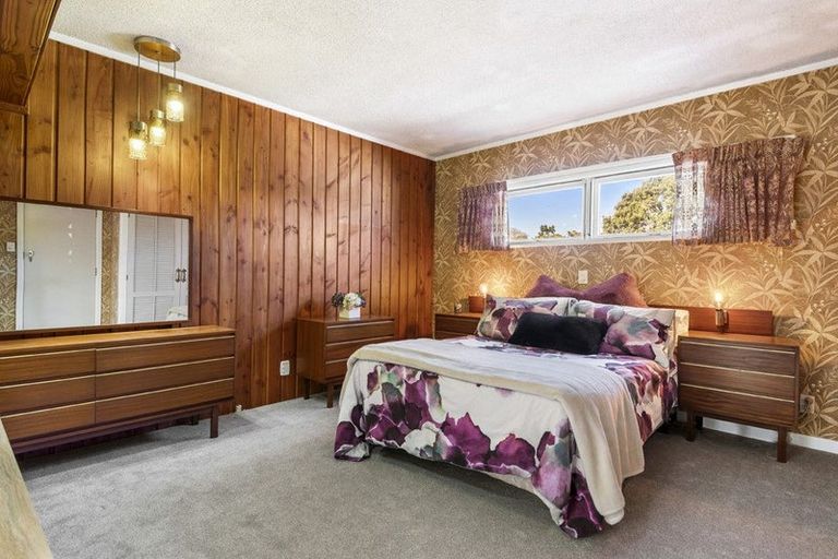 Photo of property in 55 Blakeborough Drive, Forrest Hill, Auckland, 0620