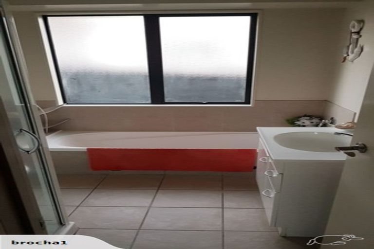 Photo of property in 26a Kinleith Way, Albany, Auckland, 0632