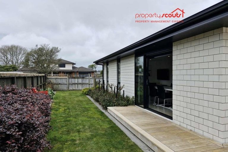 Photo of property in 32 Nikau Street, Inglewood, 4330
