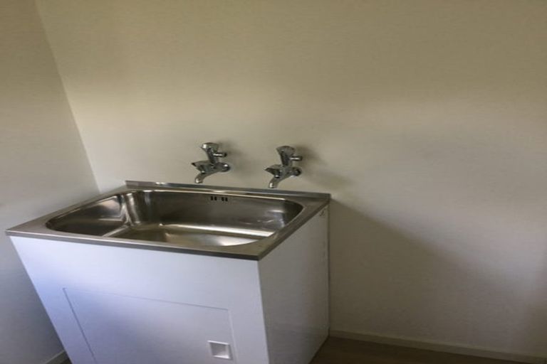 Photo of property in 72 Oxford Street, Tawa, Wellington, 5028
