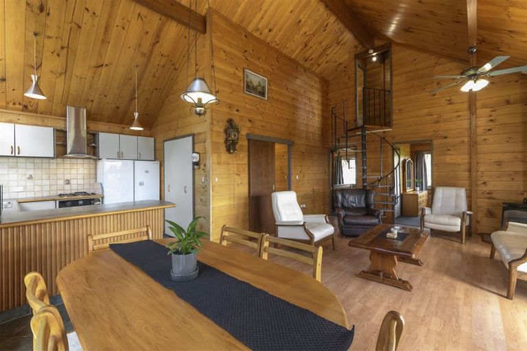 Photo of property in 21 Carlton Street, Bellevue, Tauranga, 3110