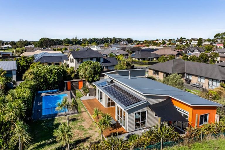 Photo of property in 9a Dolphin Parade, Bell Block, New Plymouth, 4312