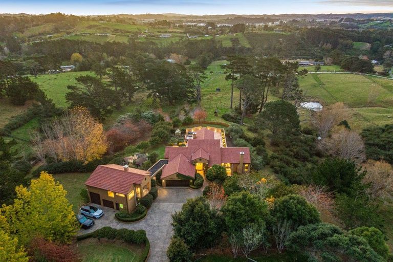 Photo of property in 21 Messenger Road, Stillwater, Silverdale, 0993