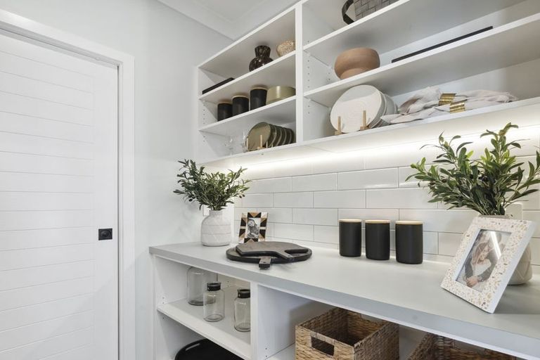 Photo of property in 2 Oakum Road, Whitby, Porirua, 5024