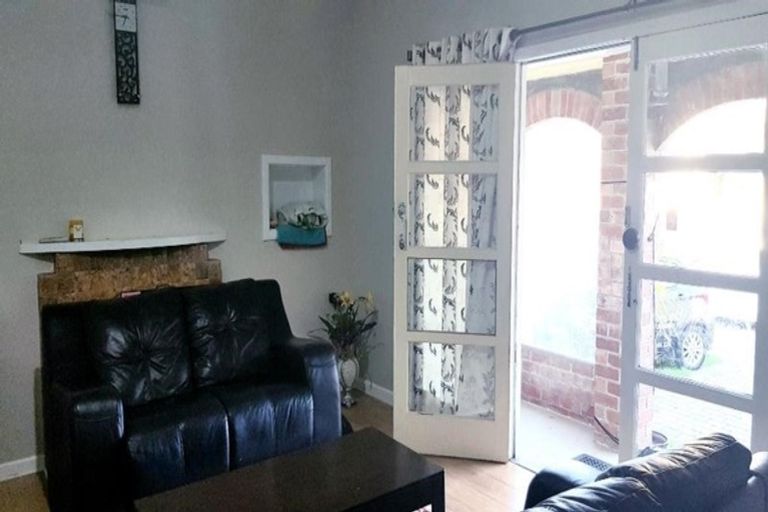 Photo of property in 15 Landscape Road, Papatoetoe, Auckland, 2025