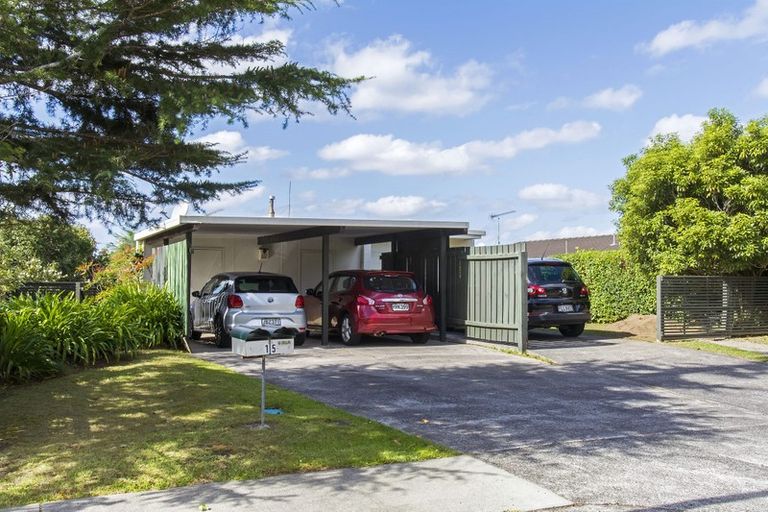 Photo of property in 15 Megan Avenue, Pakuranga Heights, Auckland, 2010